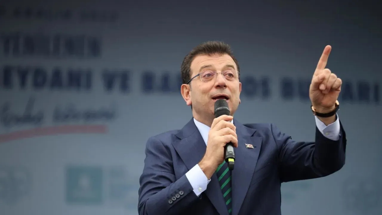 Ekrem İmamoğlu, “Olan Diploma” Basın Toplantısında Tüm Belgeleri Kamuoyu ile Paylaştı