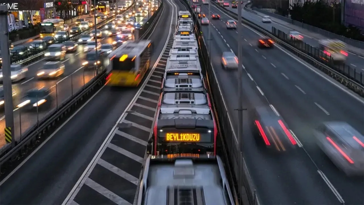 İstanbul’da Toplu Taşıma Ücretlerine 5 Zam! İşte Yeni Tarifeler